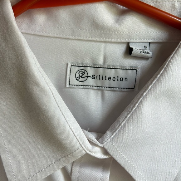 Long sleeve white button up top - Picture 2 of 2